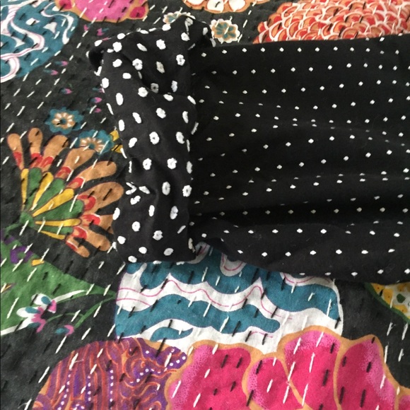 Polka dot oversized tuxedo blouse 🐇 - Picture 3 of 4